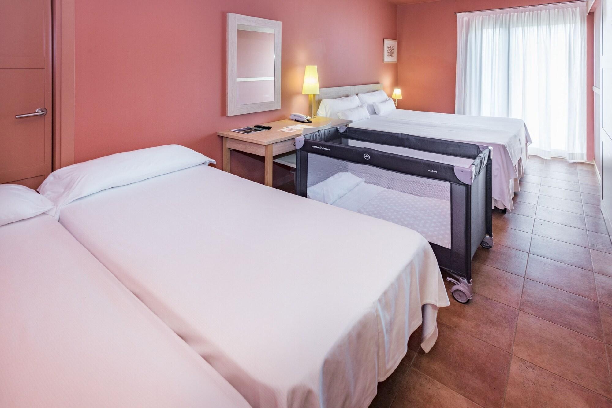 Hotel Vilar Rural D'Arnes By Serhs Hotels Sant Carles De La Rapita Exterior photo