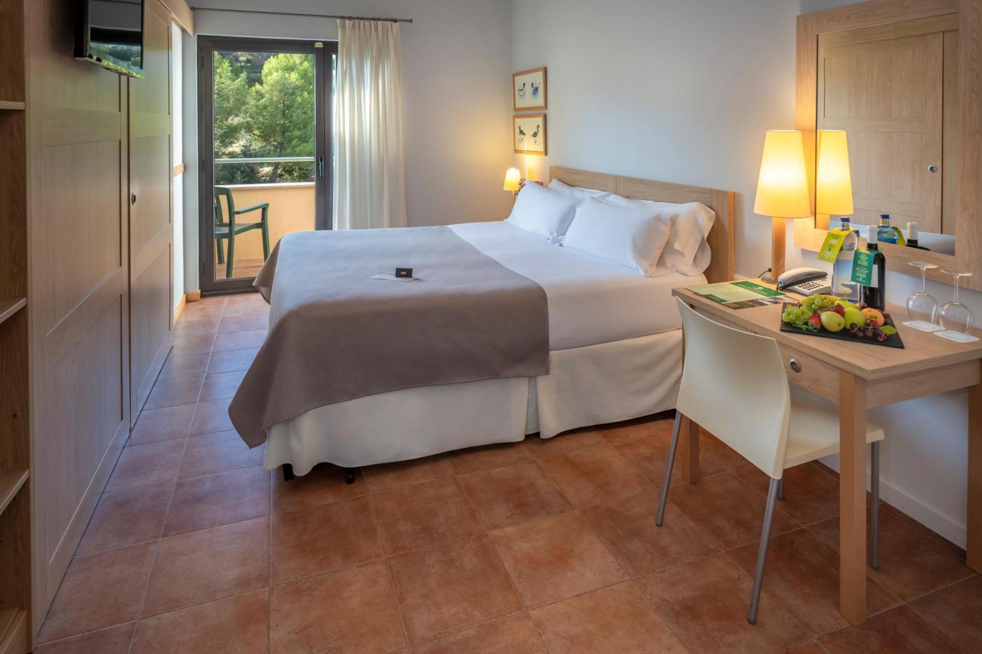 Hotel Vilar Rural D'Arnes By Serhs Hotels Sant Carles De La Rapita Exterior photo