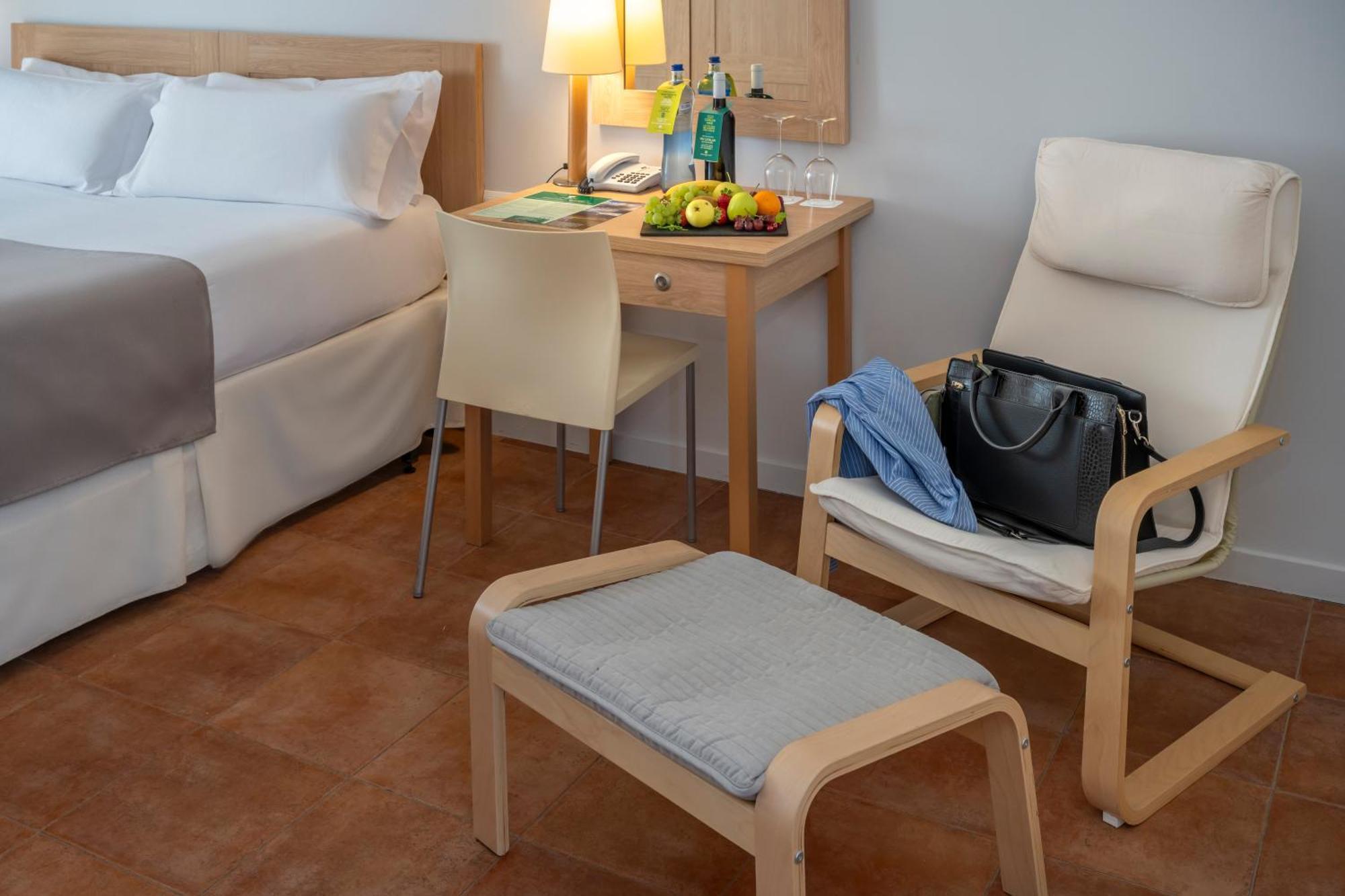 Hotel Vilar Rural D'Arnes By Serhs Hotels Sant Carles De La Rapita Room photo