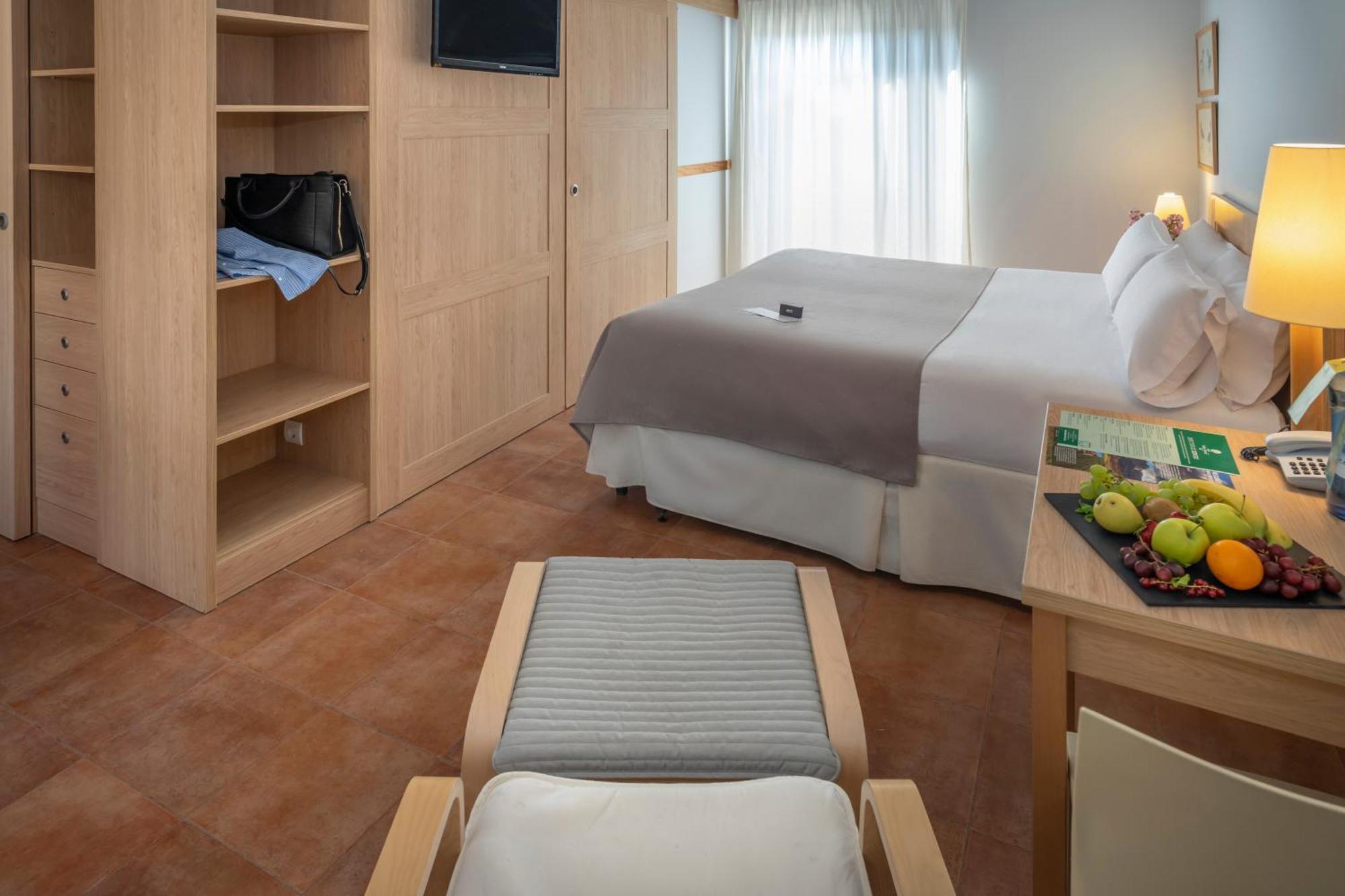 Hotel Vilar Rural D'Arnes By Serhs Hotels Sant Carles De La Rapita Room photo